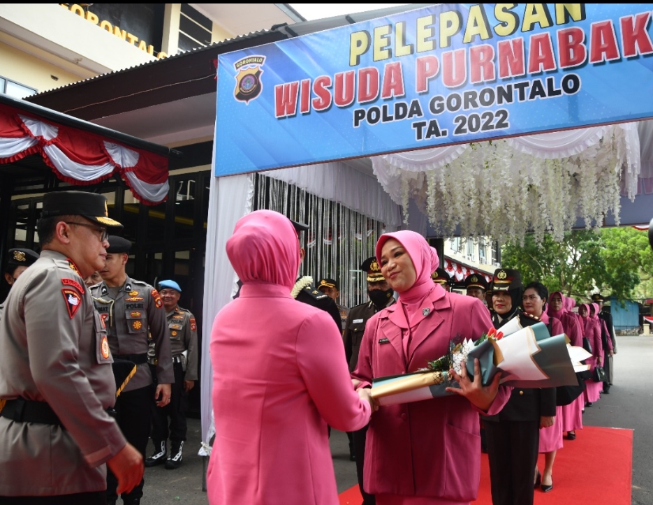 Purna Tugas, Kapolda Gorontalo Lepas Anggota Polri dan PNS Polri