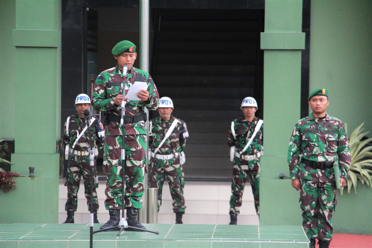 Kasdim 0906/Kutai Kartanegara Bacakan Amanat Panglima TNI Dalam Upacara 17-an