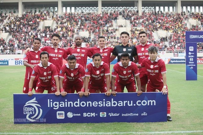Setelah Bus Persis Dilempar Batu Fans Persita: Ferdinand Sinaga Kejar Pelaku, Klub Ambil Tindakan Hukum