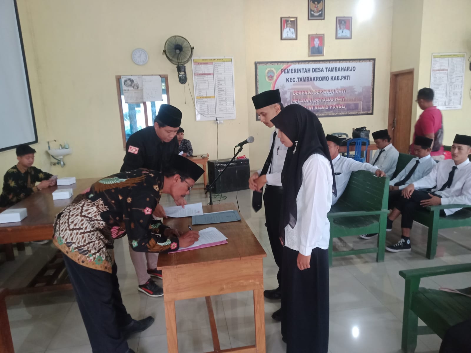 14 Petugas Pantarlih Resmi Dilantik PPS Tambaharjo