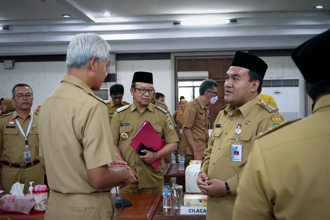 Bupati Arief Minta Dukungan Gubernur Untuk Pembangunan Jalan di Kabupaten Blora