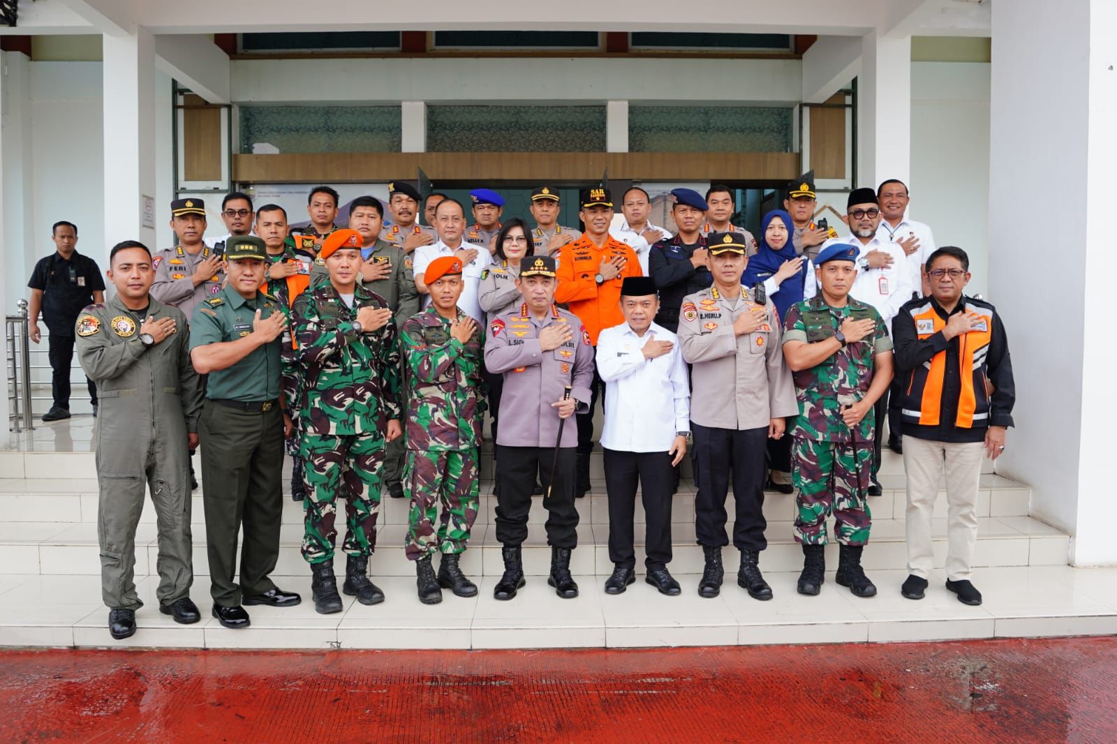 Evakuasi Kapolda Jambi, Kapolri Beri Apresiasi ke TNI