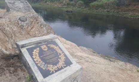 NAPAK TILAS, Ternyata Monumen ini Didirikan Sesepuh YKDP AUB,  Tukidjo Marto Atmodjo