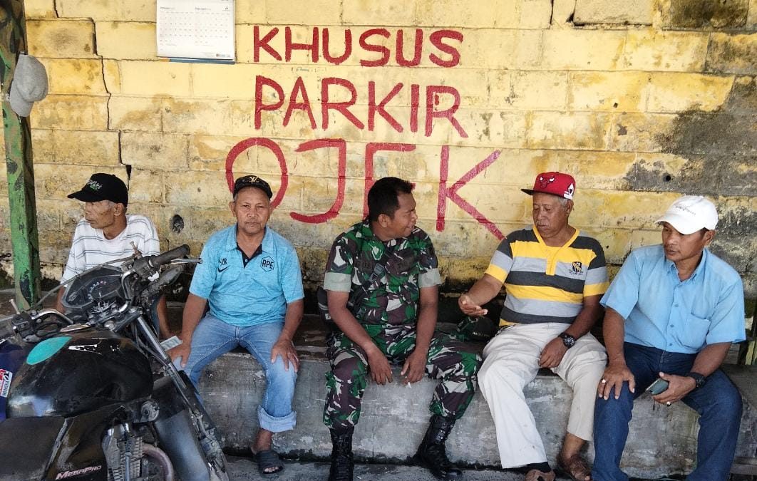 Tingkatkan Pembinaan Wilayah, Babinsa Jenebora Komsos Dengan Mitra Karib