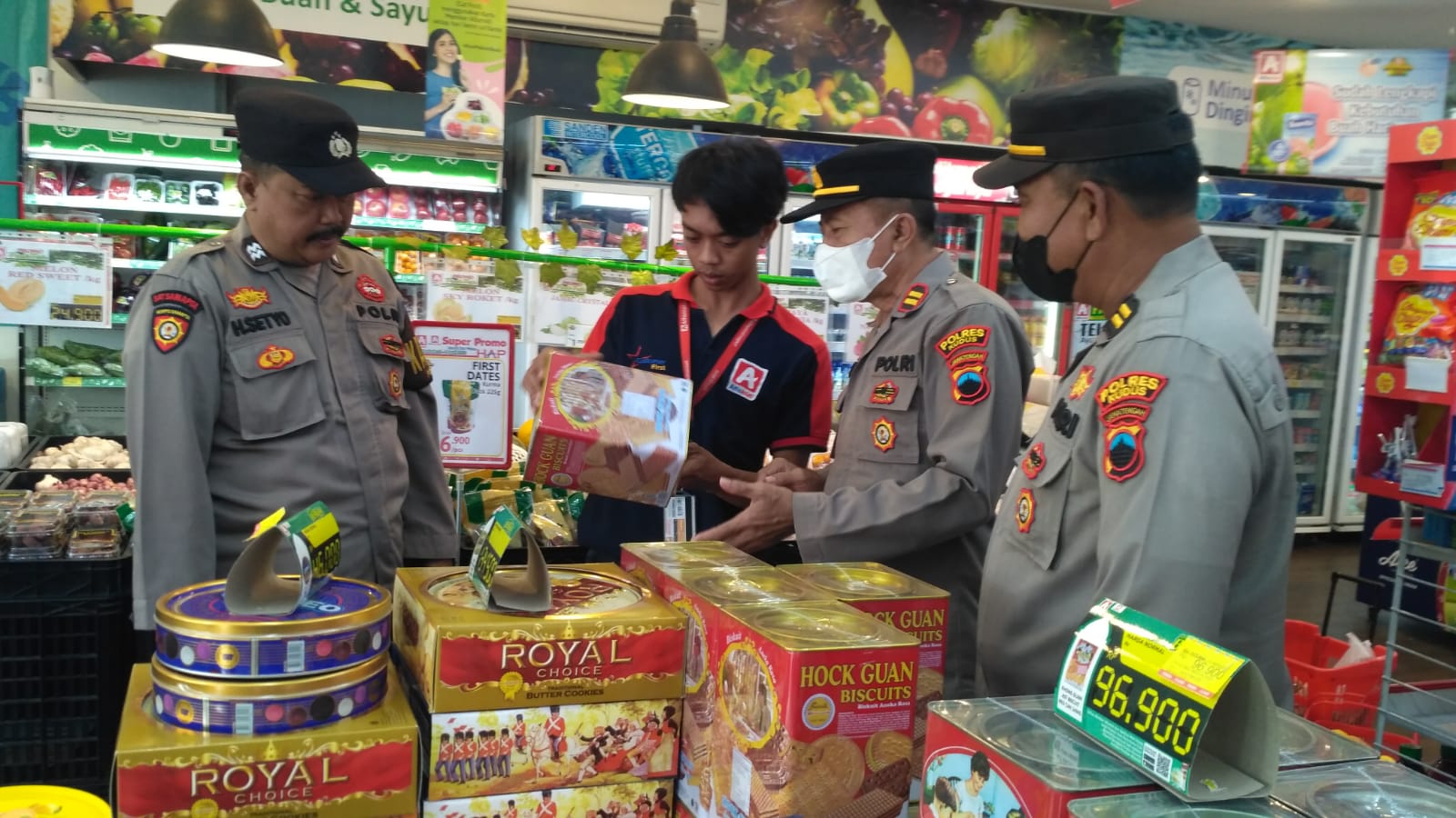 Bulan Ramadhan, Polres Kudus Cek Makanan dan Minuman