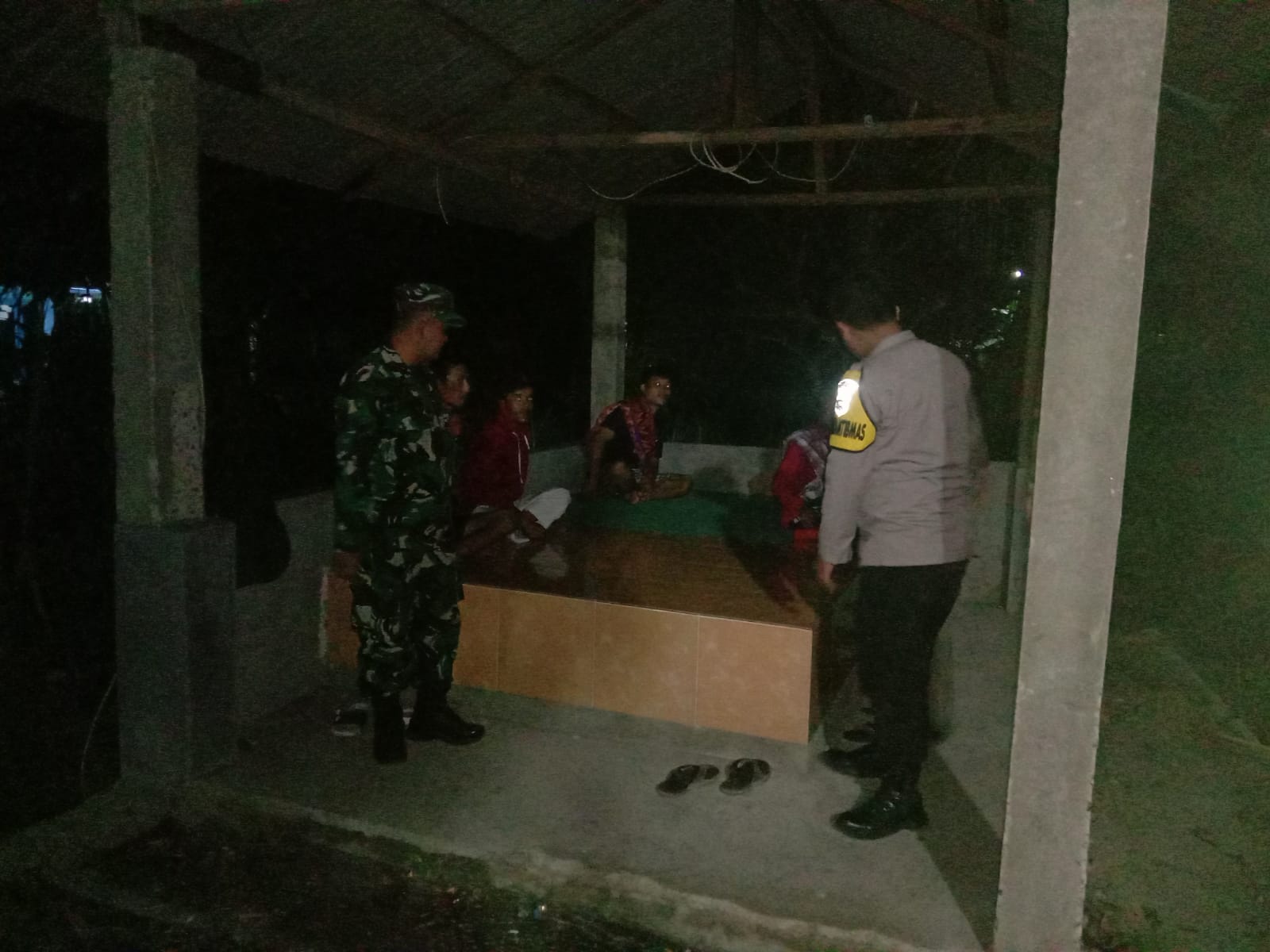 Babinsa Kodim 0421/Ls Tingkatkan Siskamling di Bulan Ramadhan