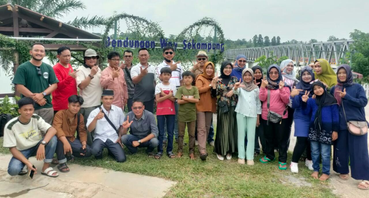 Cerita Pendek Keluarga FKWKP di Ujung Idul Fitri 1444 H Di Wisata Senja Kearifpan Lokal