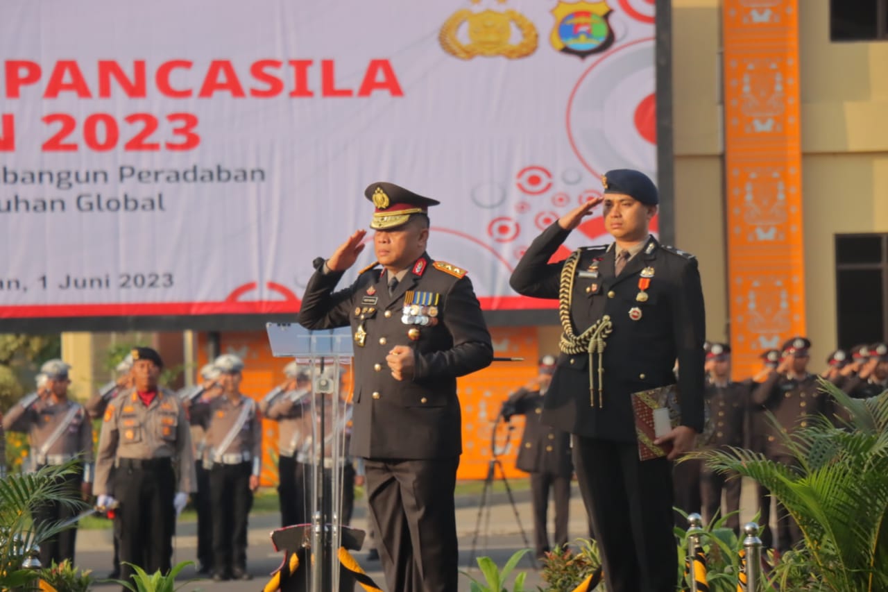 Kapolda Lampung Irjen Pol Helmy Santika Pimpin Upacara Peringatan Hari Lahir Pancasila
