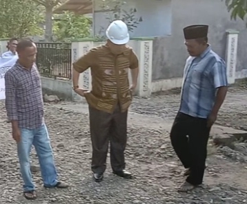 Malik Ibrahim: Jalan Poros Sukamarga-Sidowaluyo Harus Jadi Perhatian Pemerintah Daerah