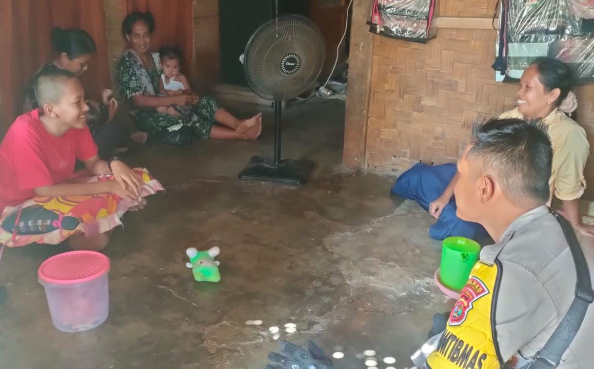 Bripka Alan Sambangi Korban Lakalantas  warga Pekon Tengor