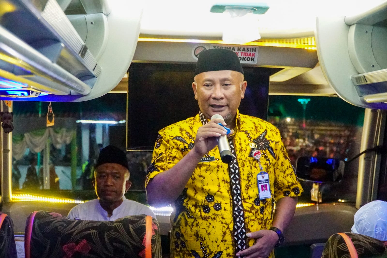 Kloter Terakhir, Henggar Ingatkan Jemaah Calon Haji