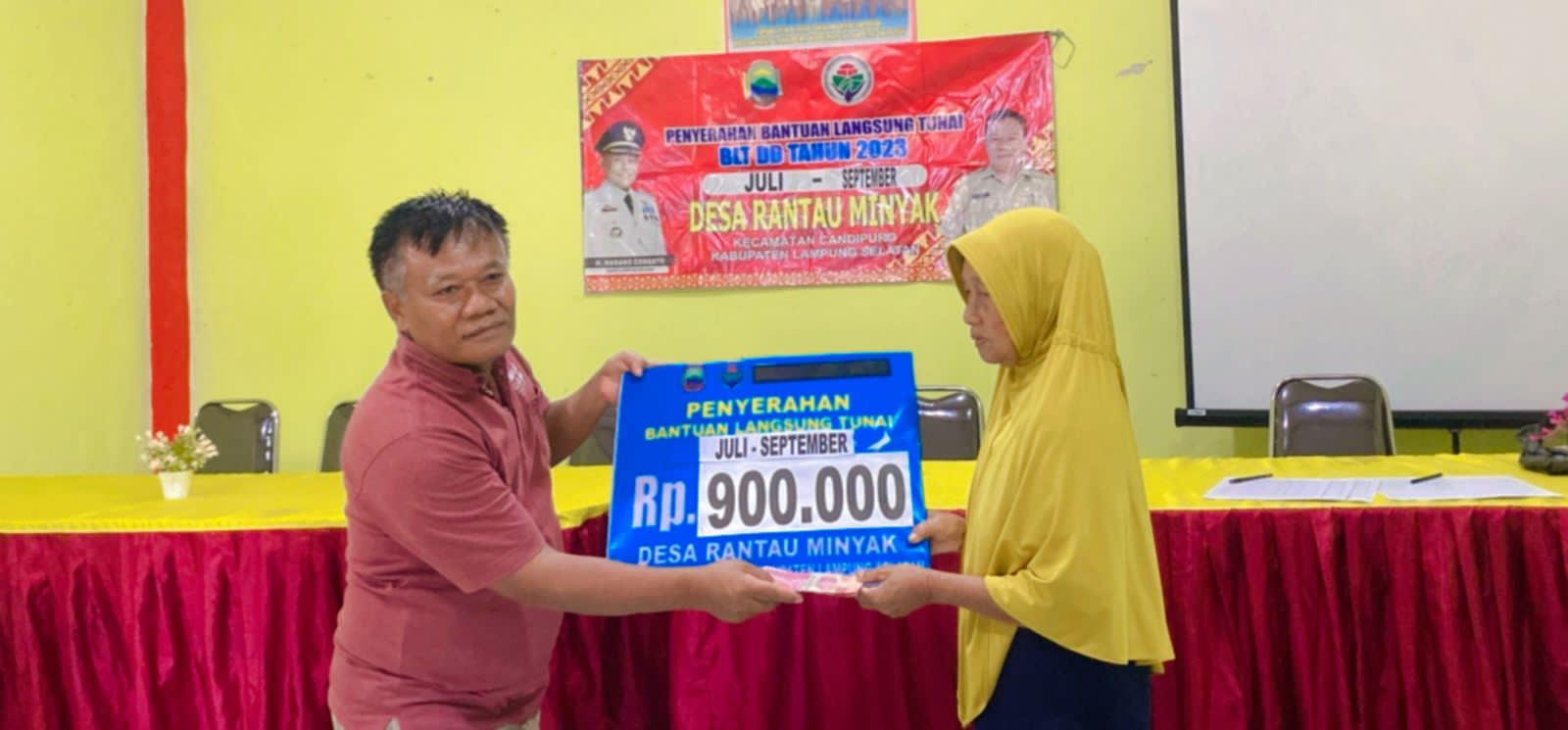 Pemdes Rantau Minyak Salurkan BLT DD Tahap III Ta-2023