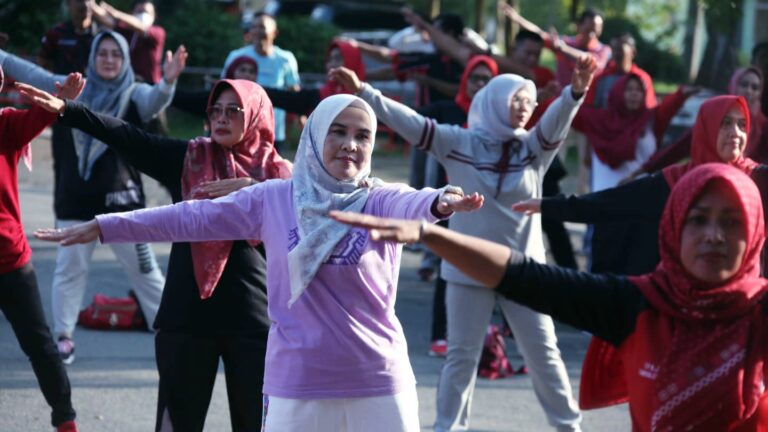 Ketua YJI Lamsel Ajak Masyarakat Hidup Sehat Dengan Senam