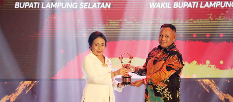 Kurun Waktu 8 Bulan Pemkab Lamsel Raih 9 Penghargaan Bergengsi