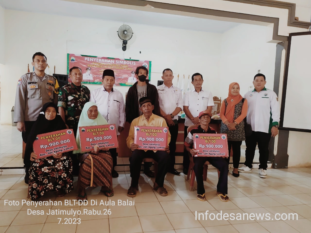 PEMDESA JATIMULYO SALURKAN BLT-DD TAHAP III KEPADA 77 KPM
