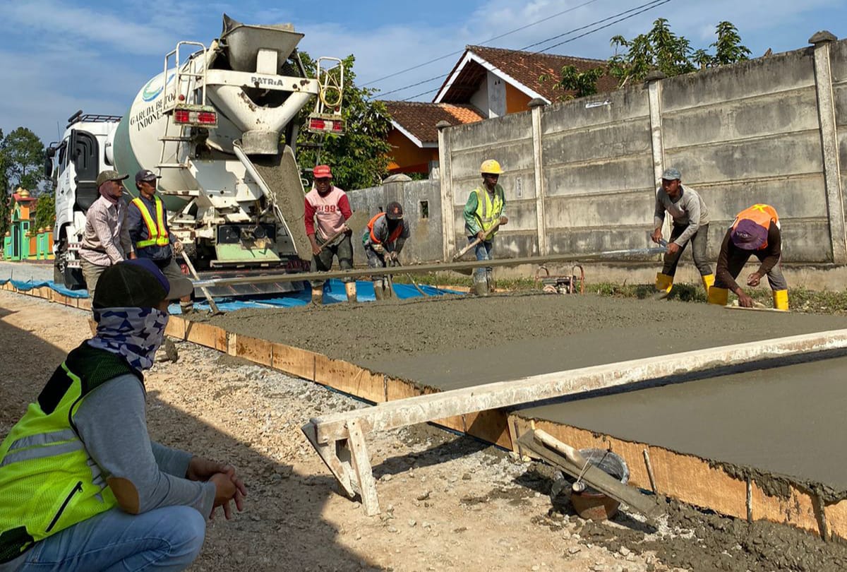 Masyarakat Sampaikan Ucapan Terimakasih Kepada Pemda Lamsel, Jalan Sudah Mulus