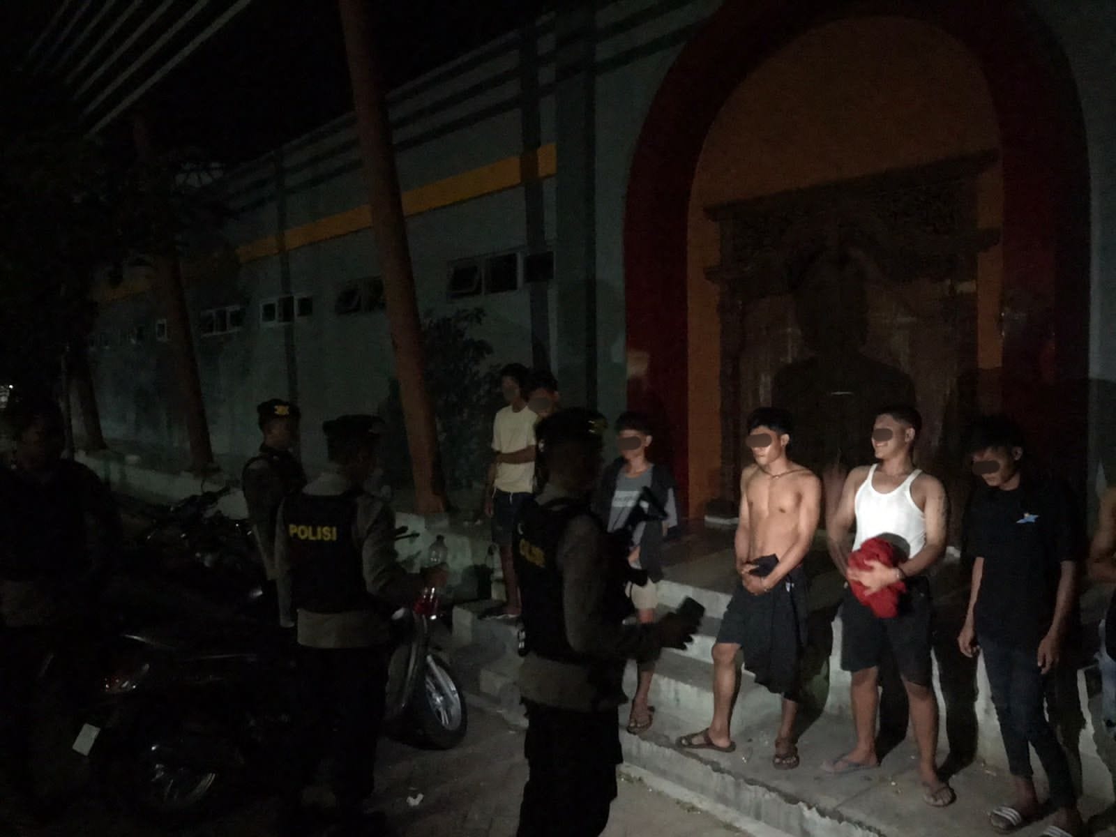 Laporan Warga, Polisi Berhasil Ciduk Tujuh Pemuda Pesta Miras