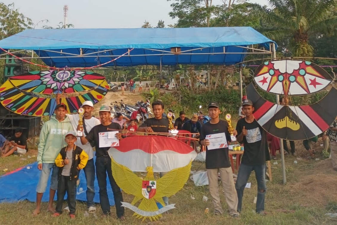 Lomba Layang-layang di Dusun 2 Way Galih Meriahkan Semarak HUT Ke-78 RI