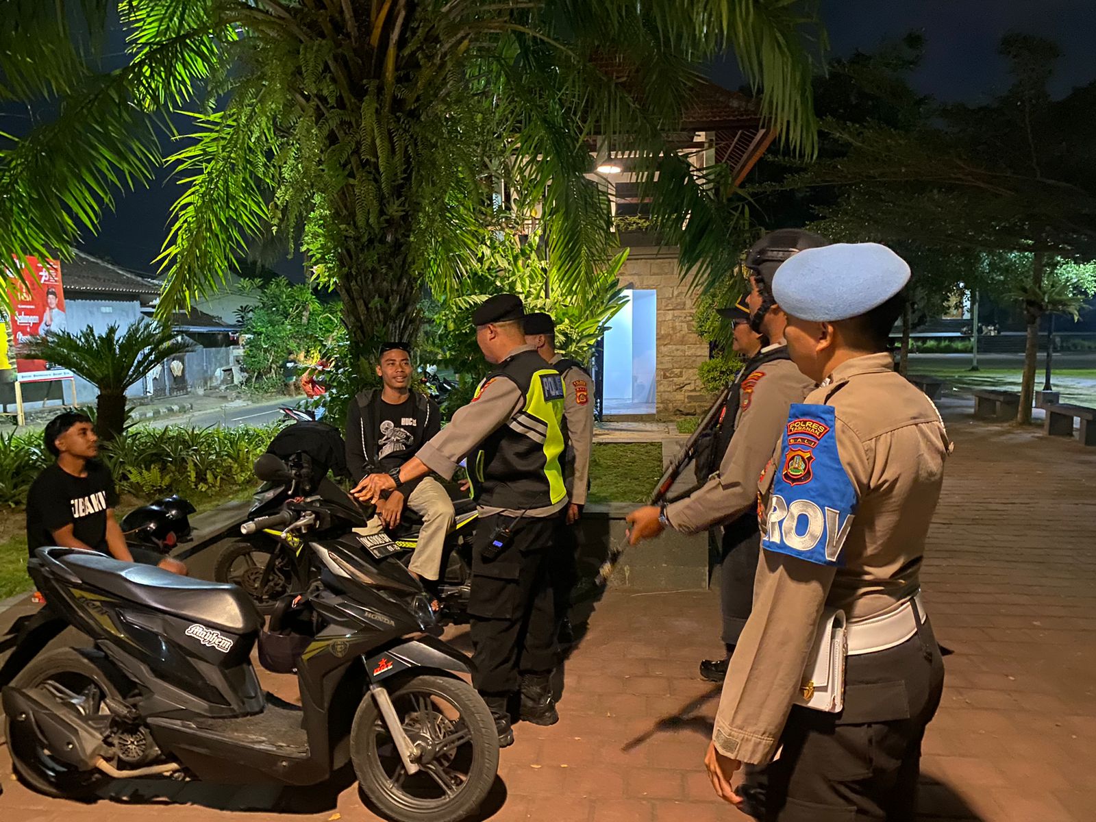 Patroli Blue Light, Polres Tabanan :  Tetap Aman dan Kondusif di Wilayah