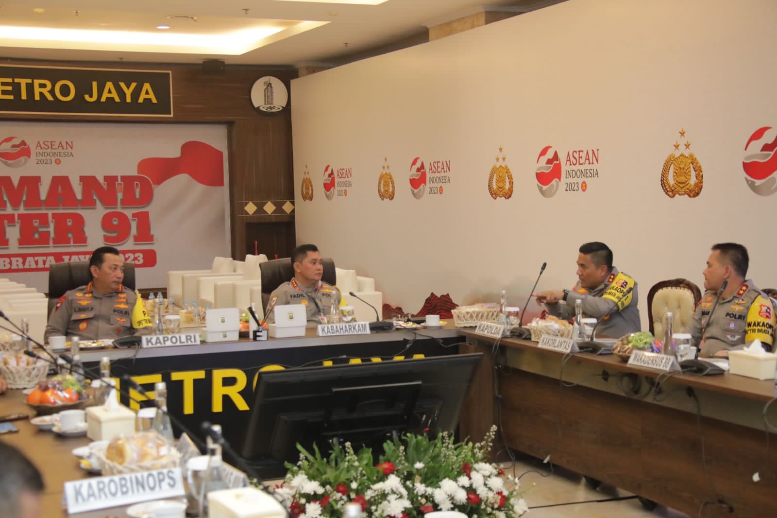 Jalur – Jalur Alternatif, Kapolri Bahas Analisa dan Evaluasi Pengamanan KTT Asean