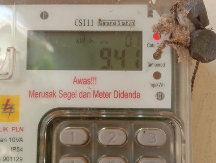 Warga Sidomulyo Keluhkan Tegangan Listrik Tak Stabil, Akibatkan Alat Elektronik Rusak