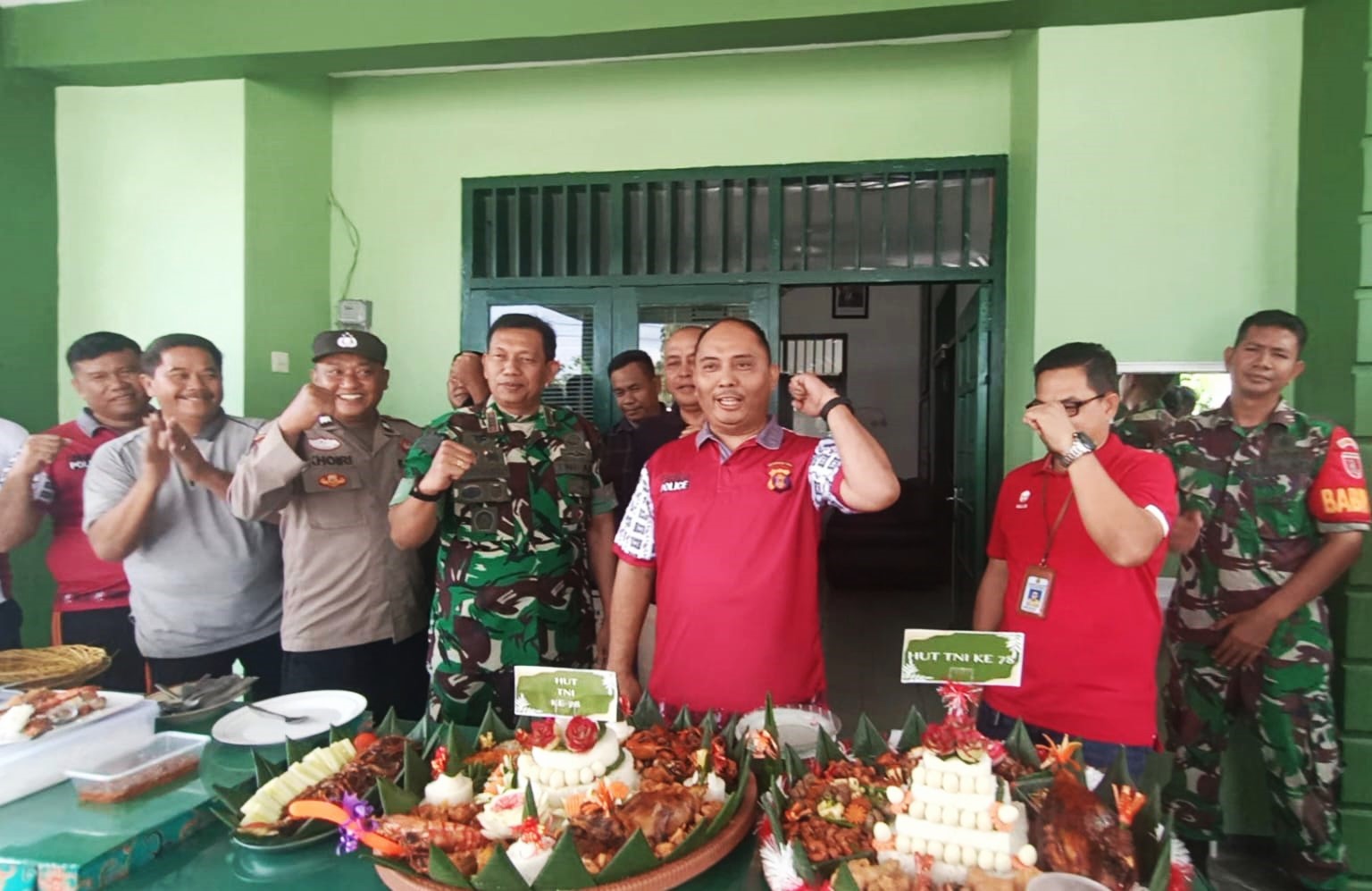 Rombongan Muspika Ramai-Ramai Datangi Koramil 06 Samboja