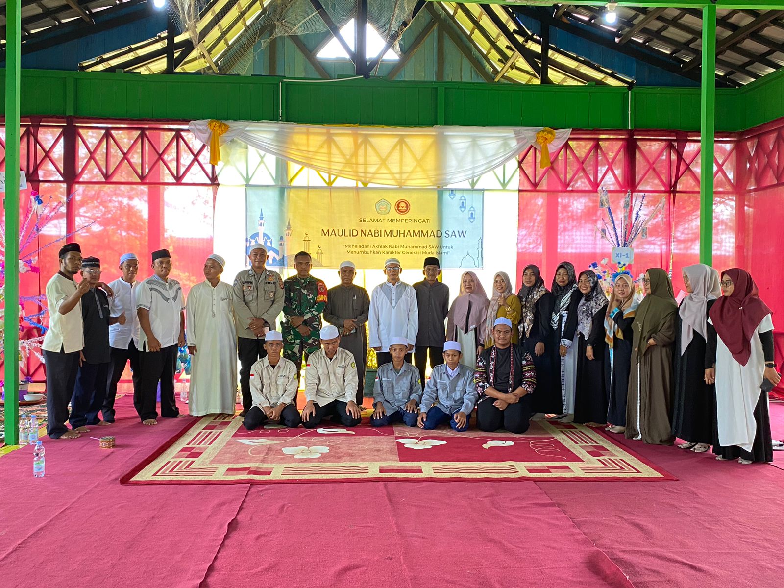 Melalui Peringatan Maulid Nabi, Babinsa Ajak Generasi Muda Tingkatkan Keimanan