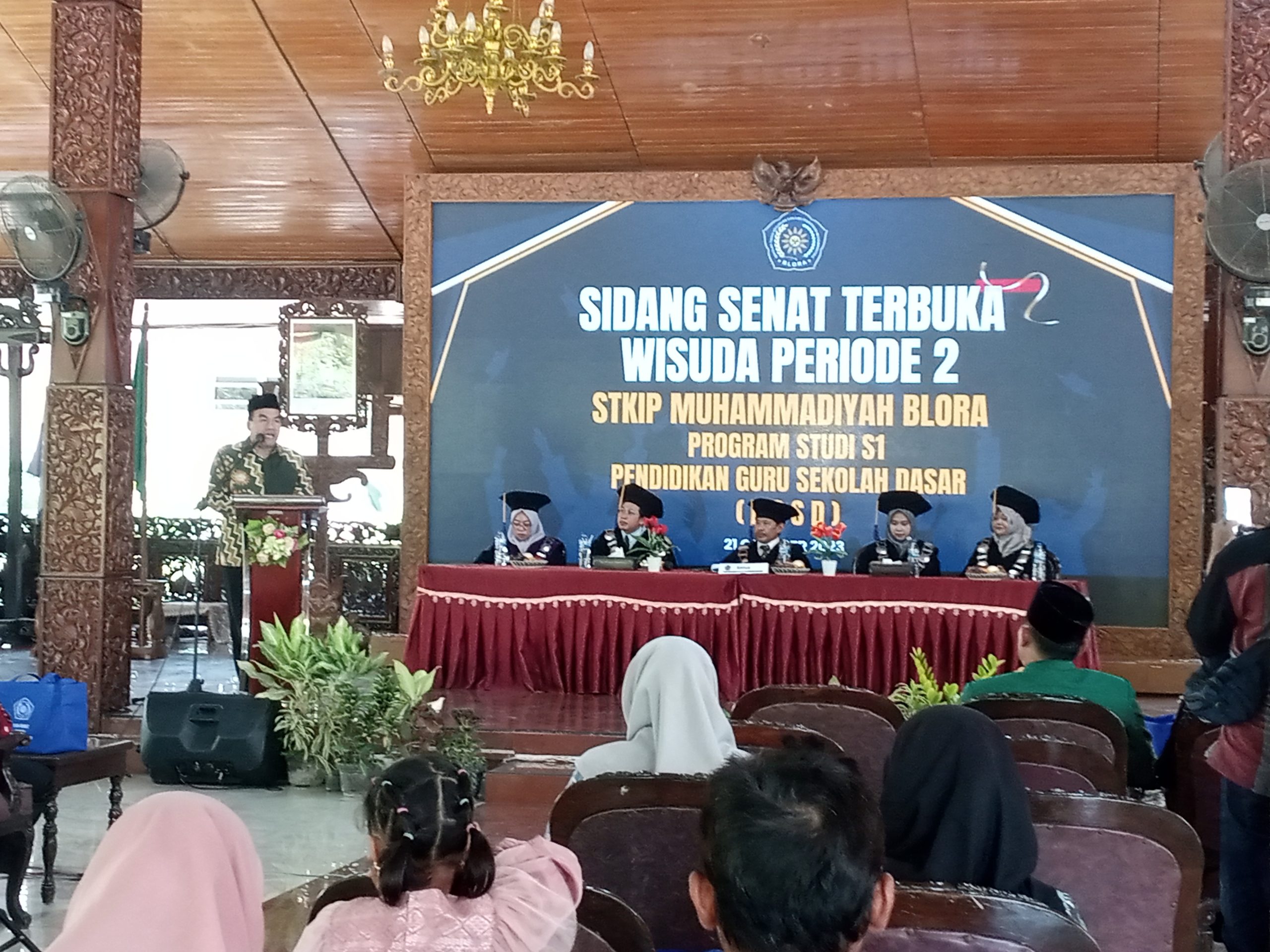 Nurfadila Mendapatkan Nilai Terbaik di Wisudawan STKIP Muhammadiyah Blora