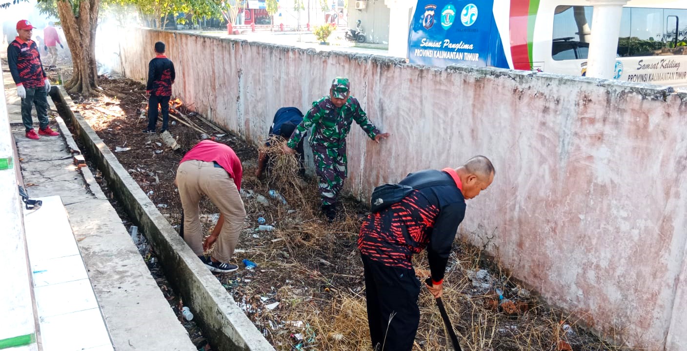 Bentuk Sinergitas TNI Dengan Pemerintah Kecamatan Dalam Menjaga Kebersihan