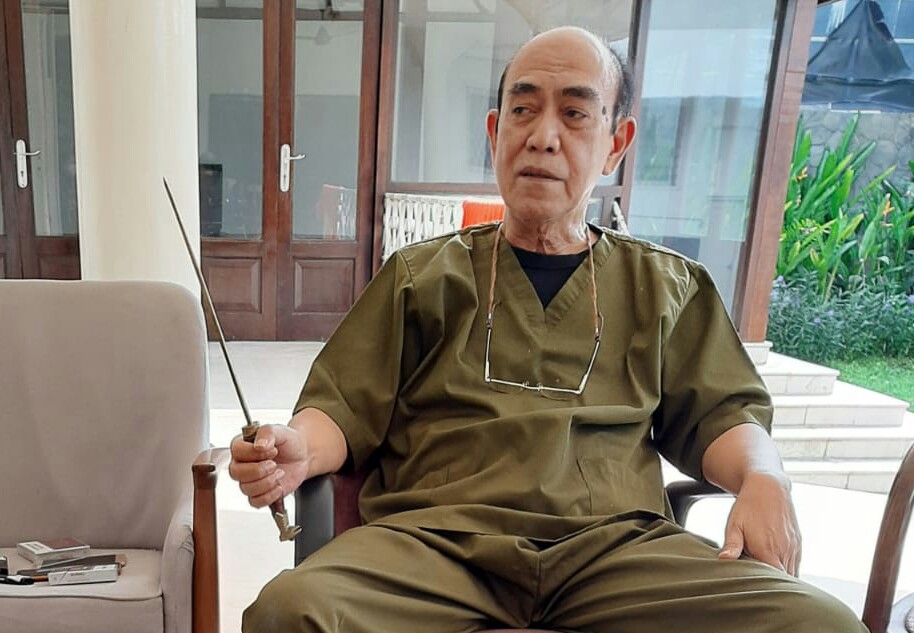 Mengenal lebih dekat Sosok Emir Soendoro (bagian-1) : Satrio Piningit Bangsa, Penggagas Trauma Center Solusi Bangsa Indonesia Agar Lebih Sejahtera, Mandiri dan Berdikari
