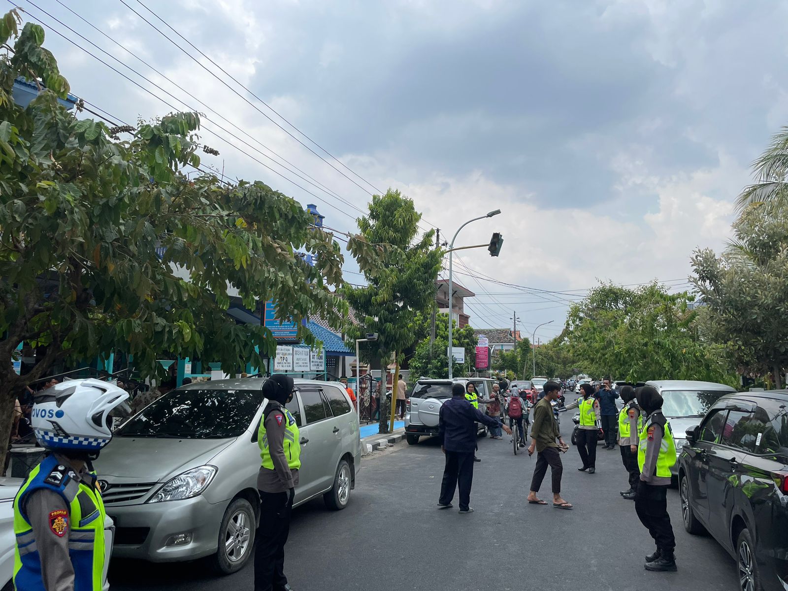 Polwan Polres Blora Gelar Patroli Bermotor Roda Dua