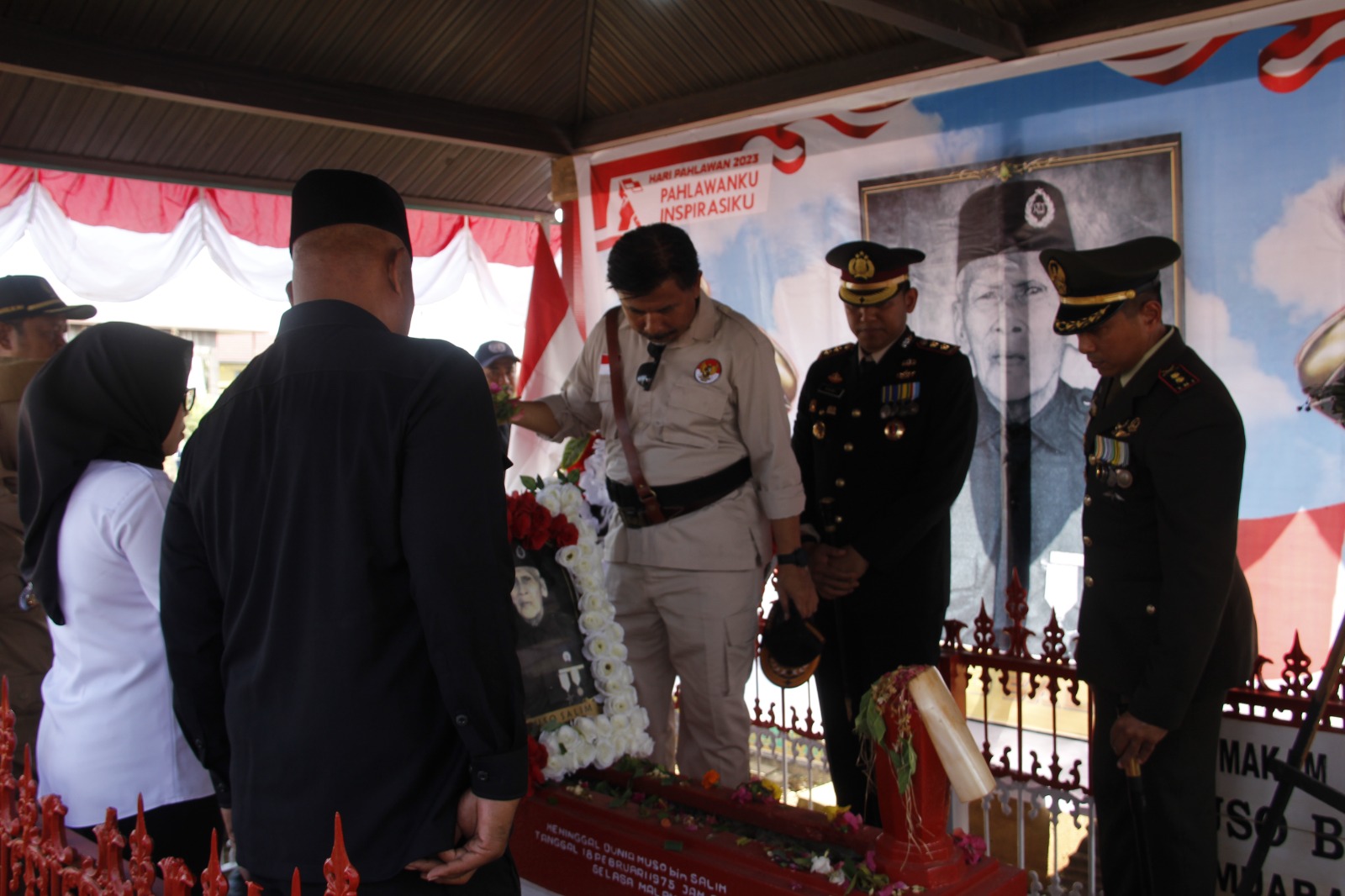 Dandim 0906/Kukar Pimpin Ziarah Di Makam Pahlawan Muso Bin Salim