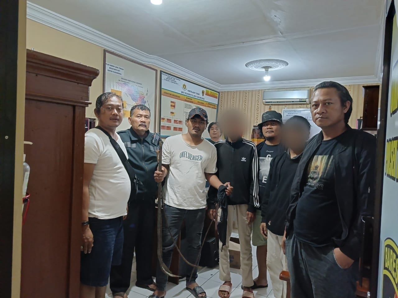 Persiapan Tawuran Bawa Sajam, Polisi Bekuk Sepuluh Pemuda