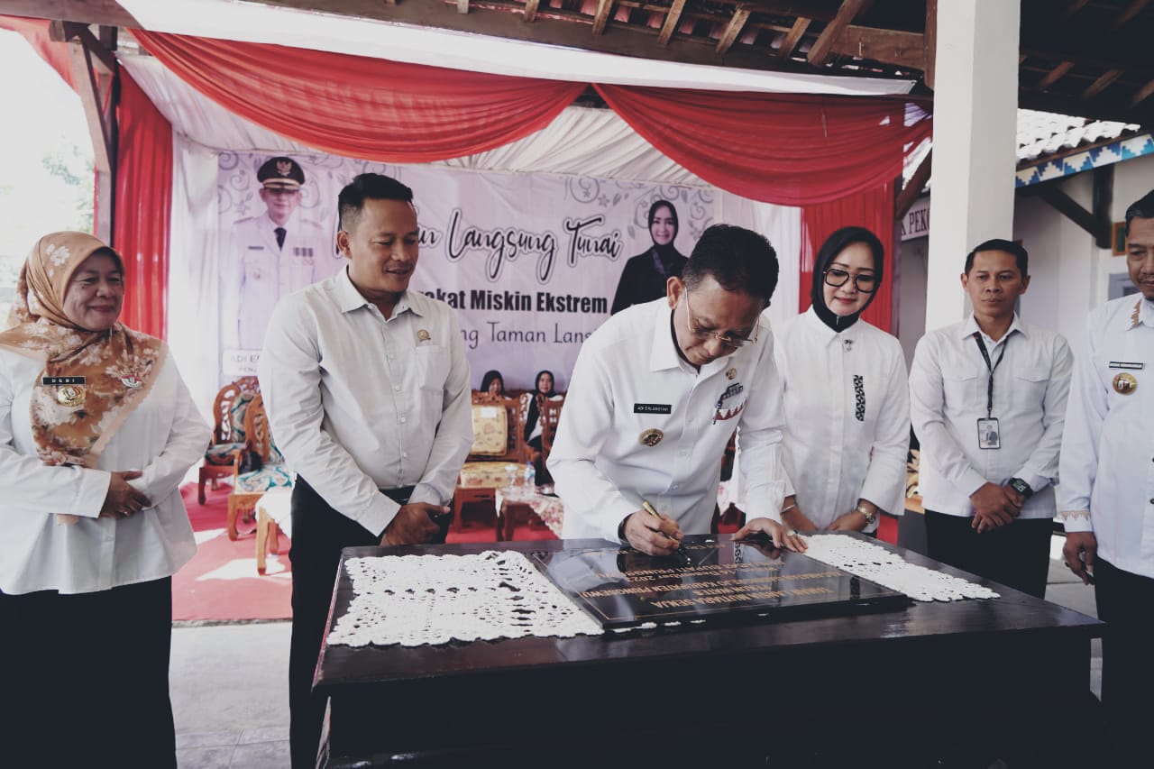 Taman Lansia Mutiara Senja Wates Diresmikan Penjabat Bupati Pringsewu 