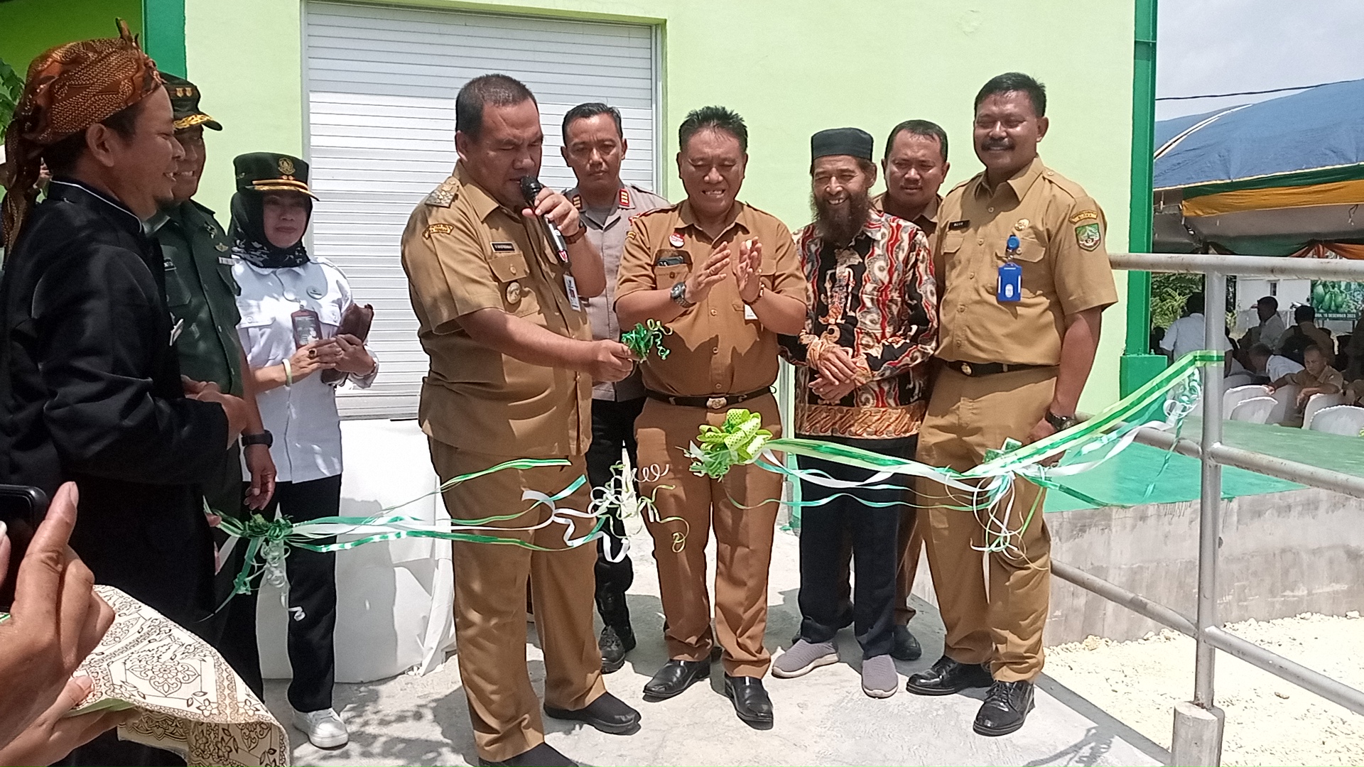 Bupati Blora Bersama DP4 Meresmikan RPH-R Blora 