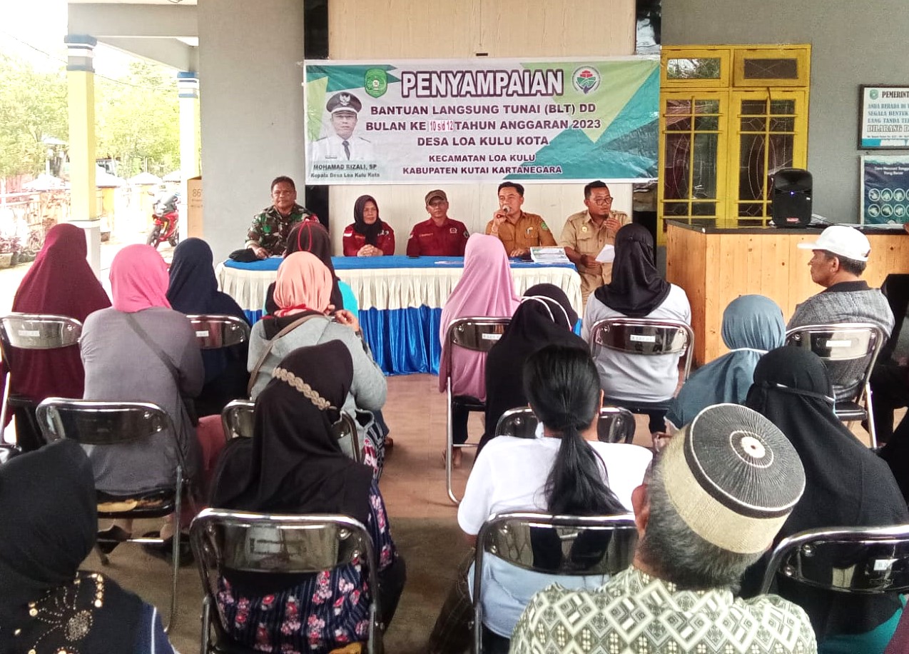 Pastikan Penyaluran BLT Tepat Sasaran, Babinsa Loa Kulu Kota Lakukan Pendampingan