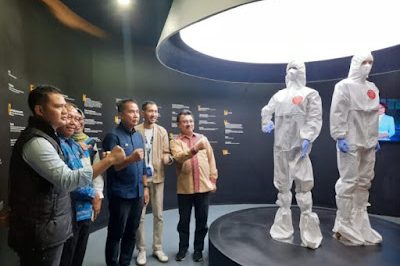 Bey Machmudin Resmikan Galeri Arsip COVID-19 Jadi yang Pertama di Asia Tenggara