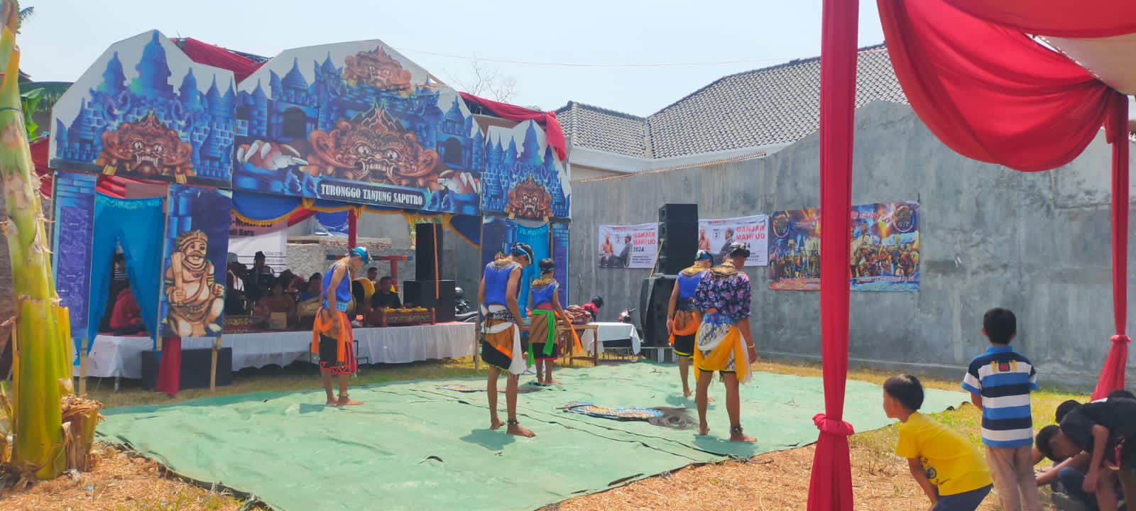 Relawan IM Ganjar Provinsi Lampung Gelar Acara Seni Budaya Kuda Lumping
