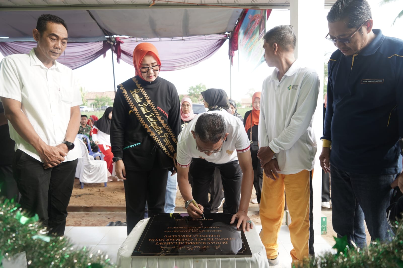 Pj Bupati Resmikan TK Satap Pagelaran Utara