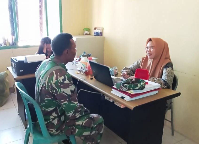 Babinsa Panca Jaya Bangun Sinergi Positif Dengan Aparatur Desa Melalui Komsos