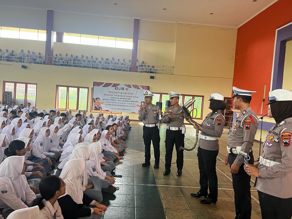 Sasaran Sosialisasi, Polisi Larangan Knalpot Brong