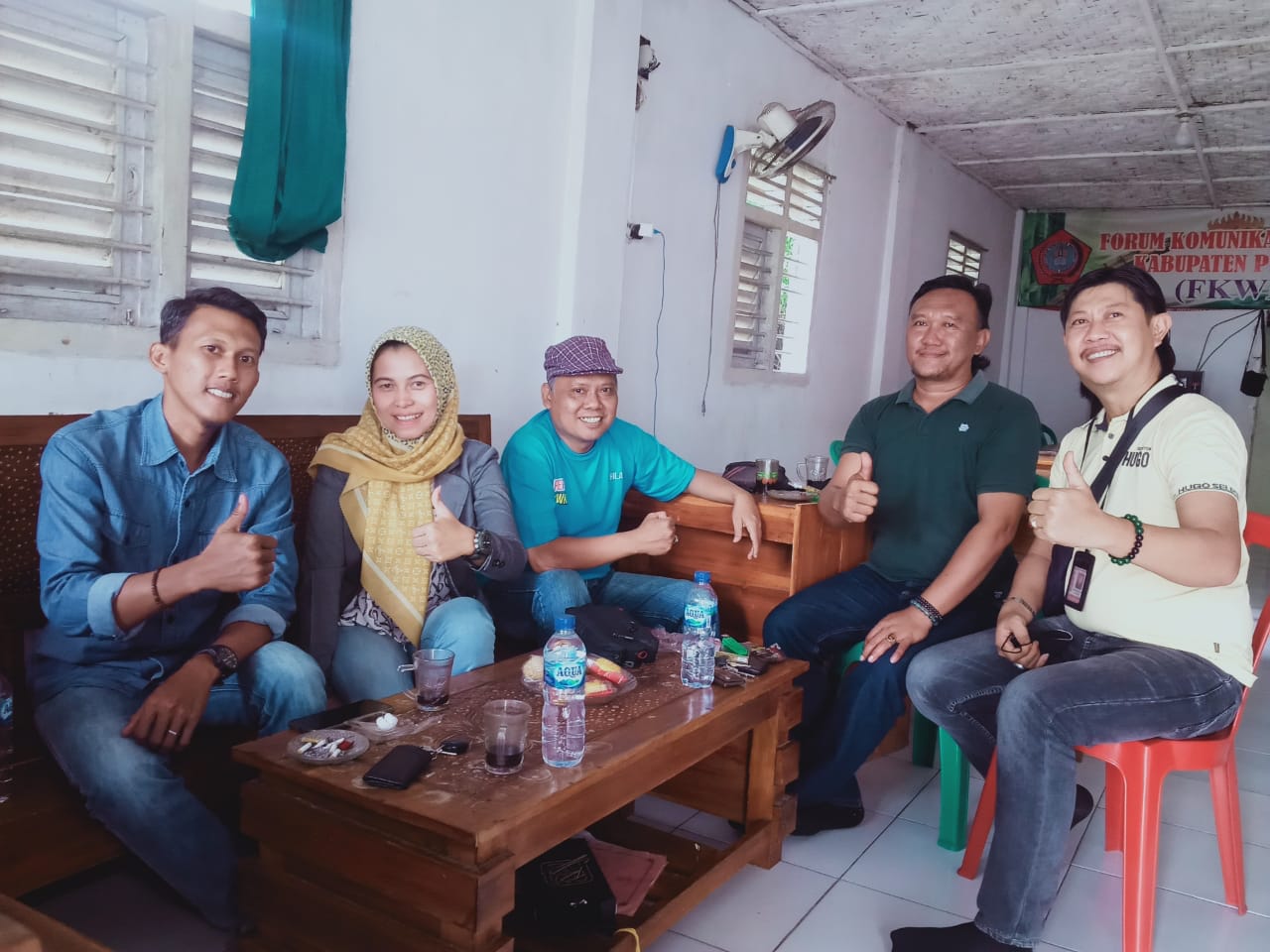 Yuniarti (Nia) Calon Legislatif Partai Golkar  Dapil 4 Ambarawa Pardasuka Baca Pesan Moralnya 