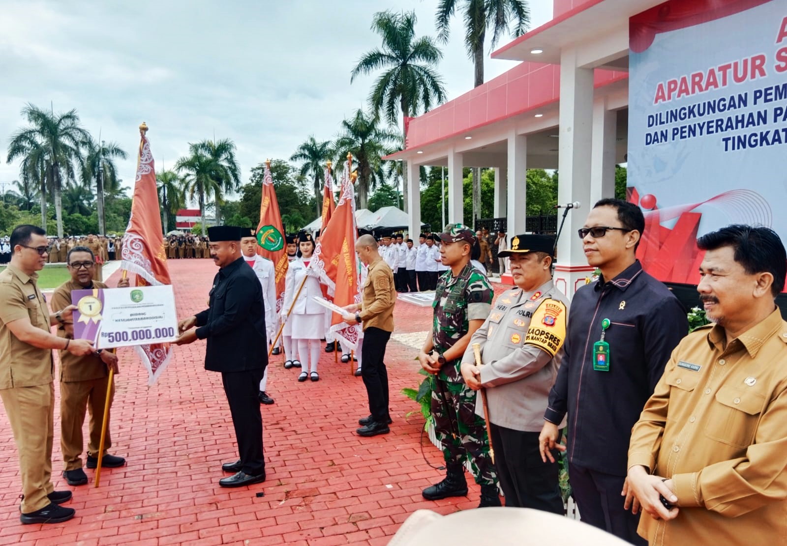 Apel Gabungan, Bupati Kukar Apresiasi Keberhasilan Kodim 0906/Kkr Di Bidang Pertanian