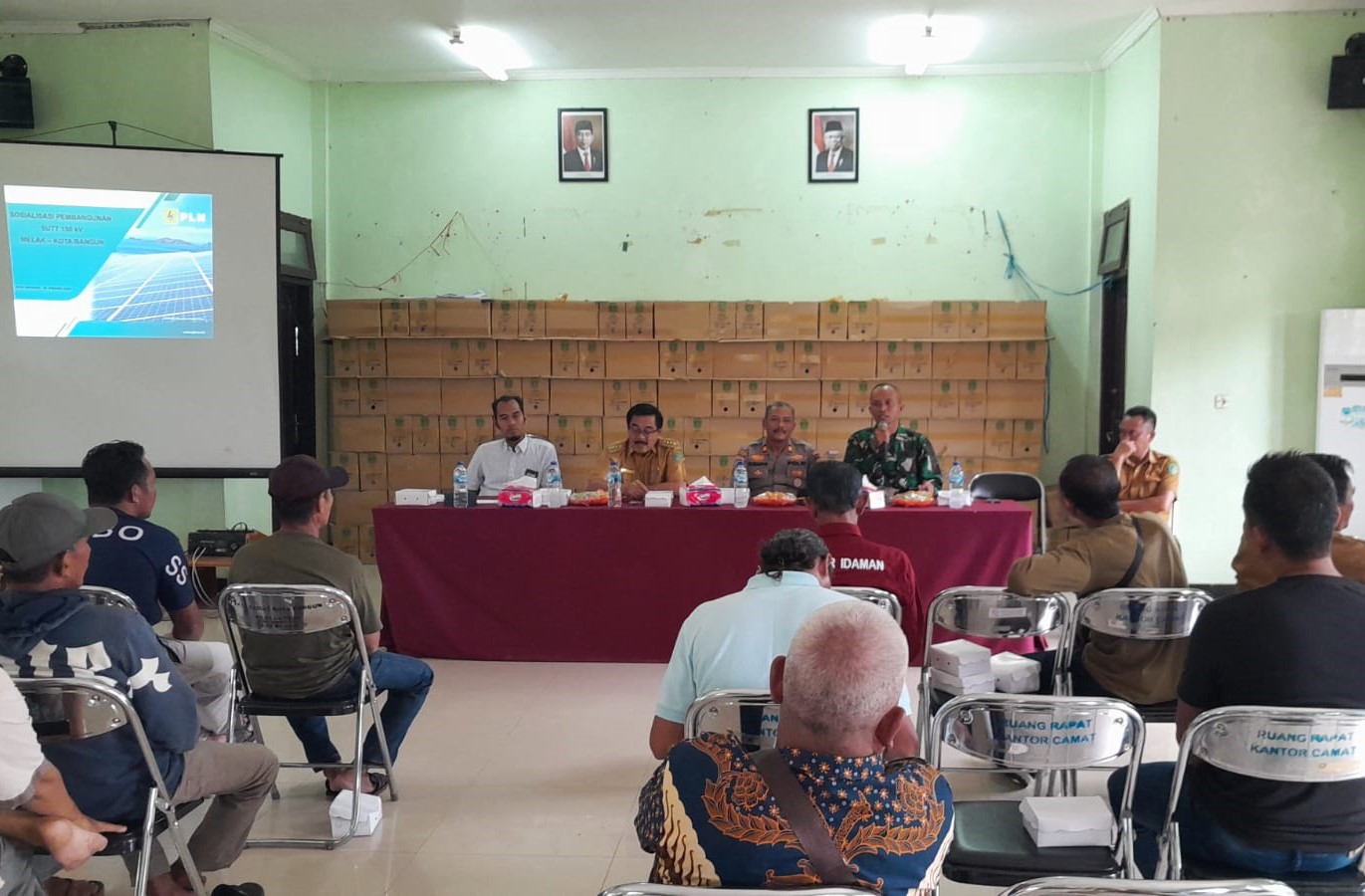 Melalui Sosialisasi, Babinsa Harapkan Warga Dukung Program PLN