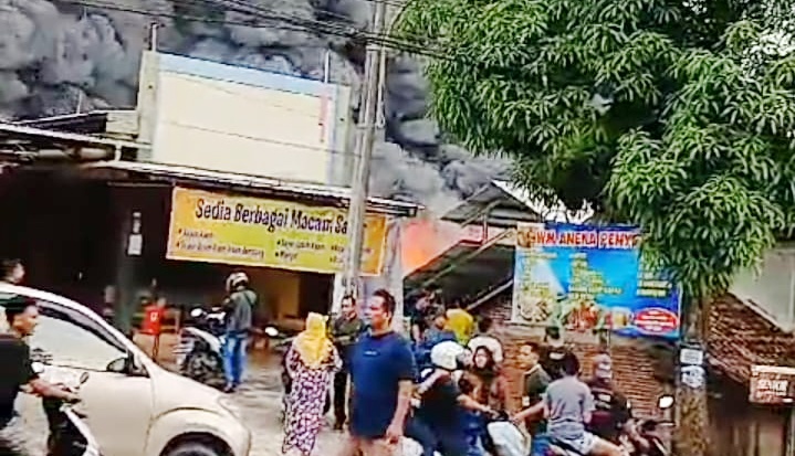 Menjelang Kedatangan Presiden RI Yang Akan Mengunjungi Pasar Ngawen, Pasar Medang Terjadi Kebakaran