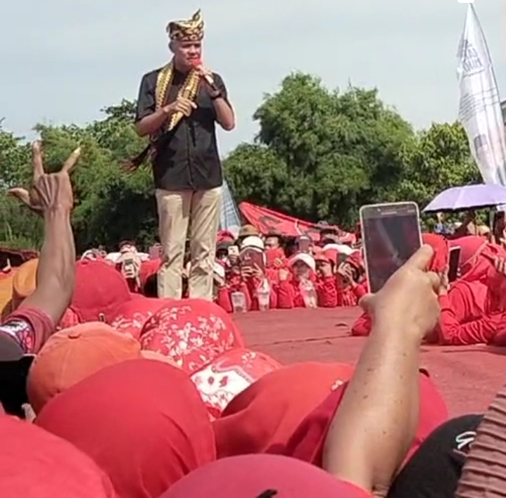 Kenalkan ‘Mbak Sri’ Ternyata Ganjar Pranowo Punya Banyak Saudara di Lampung