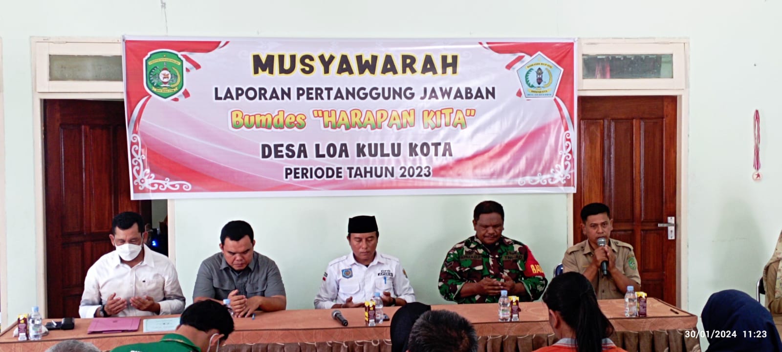 Babinsa Loa Kulu Hadiri Musyawarah Pertanggung Jawaban Bumdes