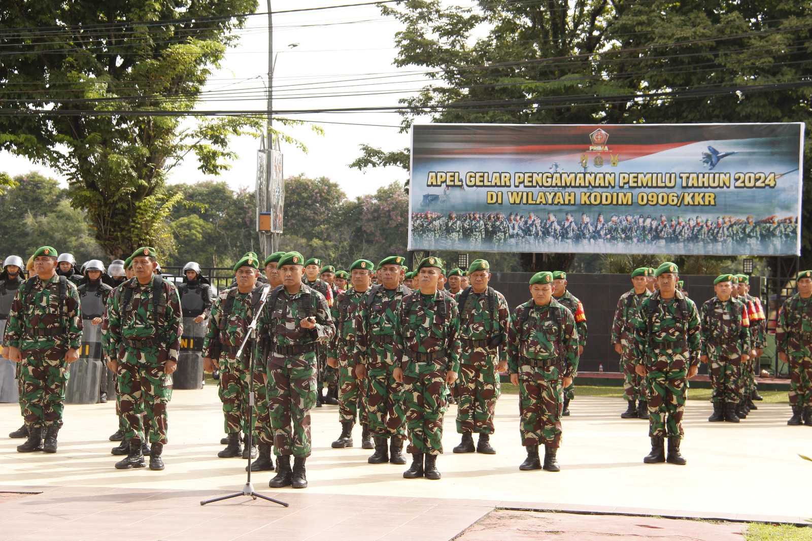 Letkol Inf Jeffry Satria Pimpin Apel Gelar Pasukan Pengamanan Pemilu Di Wilayah Kodim 0906/Kkr