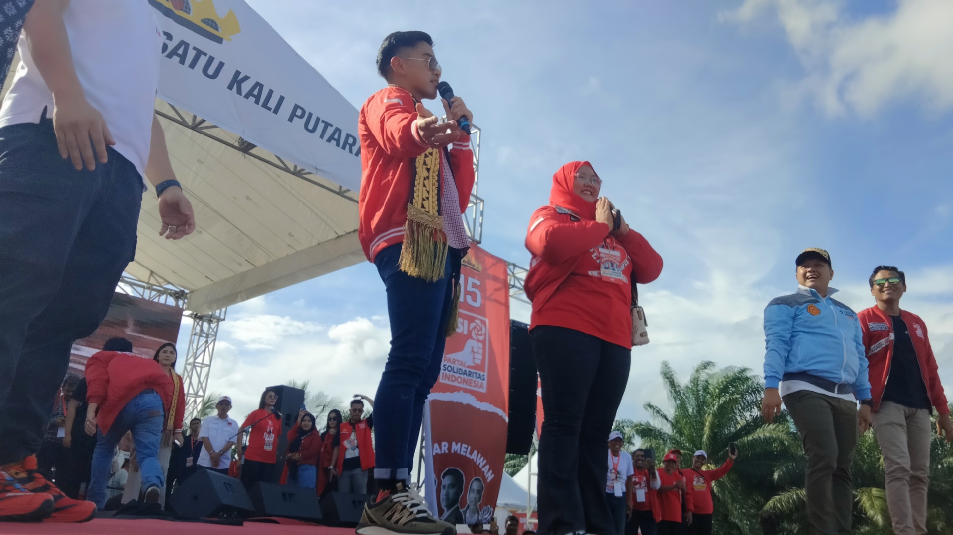 Ketum PSI Kaesang Sapa Warga Lamsel, Minta Coblos Gibran di Pilpres 2024