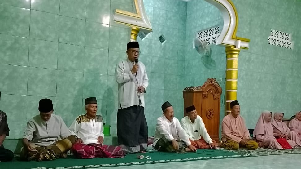 Peringati Isra Mi’raj Ketua Komisi I DPRD Lamsel Sampaikan Sekelumit Sejarah Perjalanan Rasulullah SAW